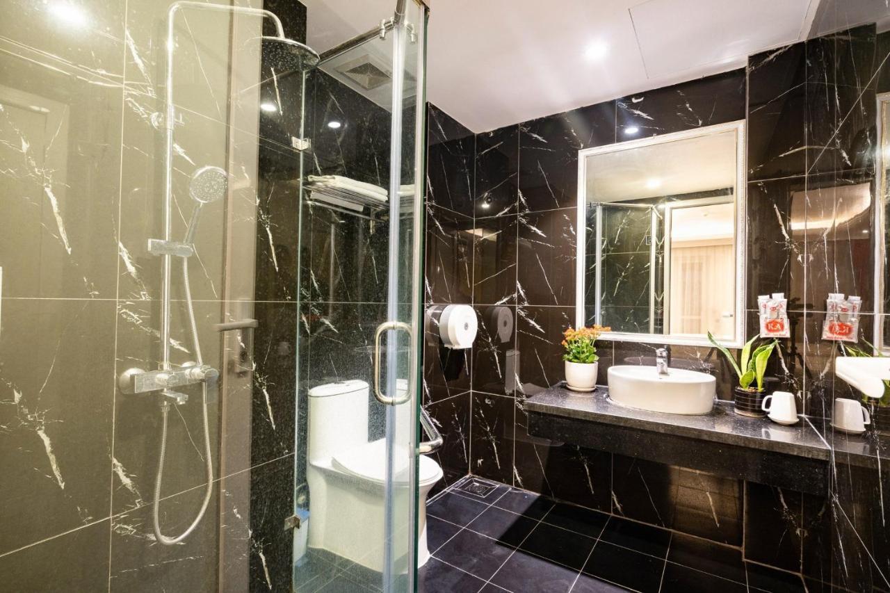 Kieu Anh Hotel - 81 Trung Kinh - By Bay Luxury ハノイ市 エクステリア 写真