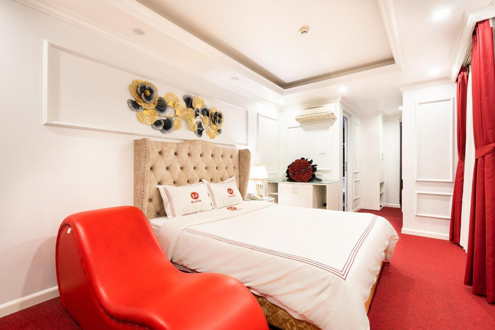 Kieu Anh Hotel - 81 Trung Kinh - By Bay Luxury ハノイ市 エクステリア 写真