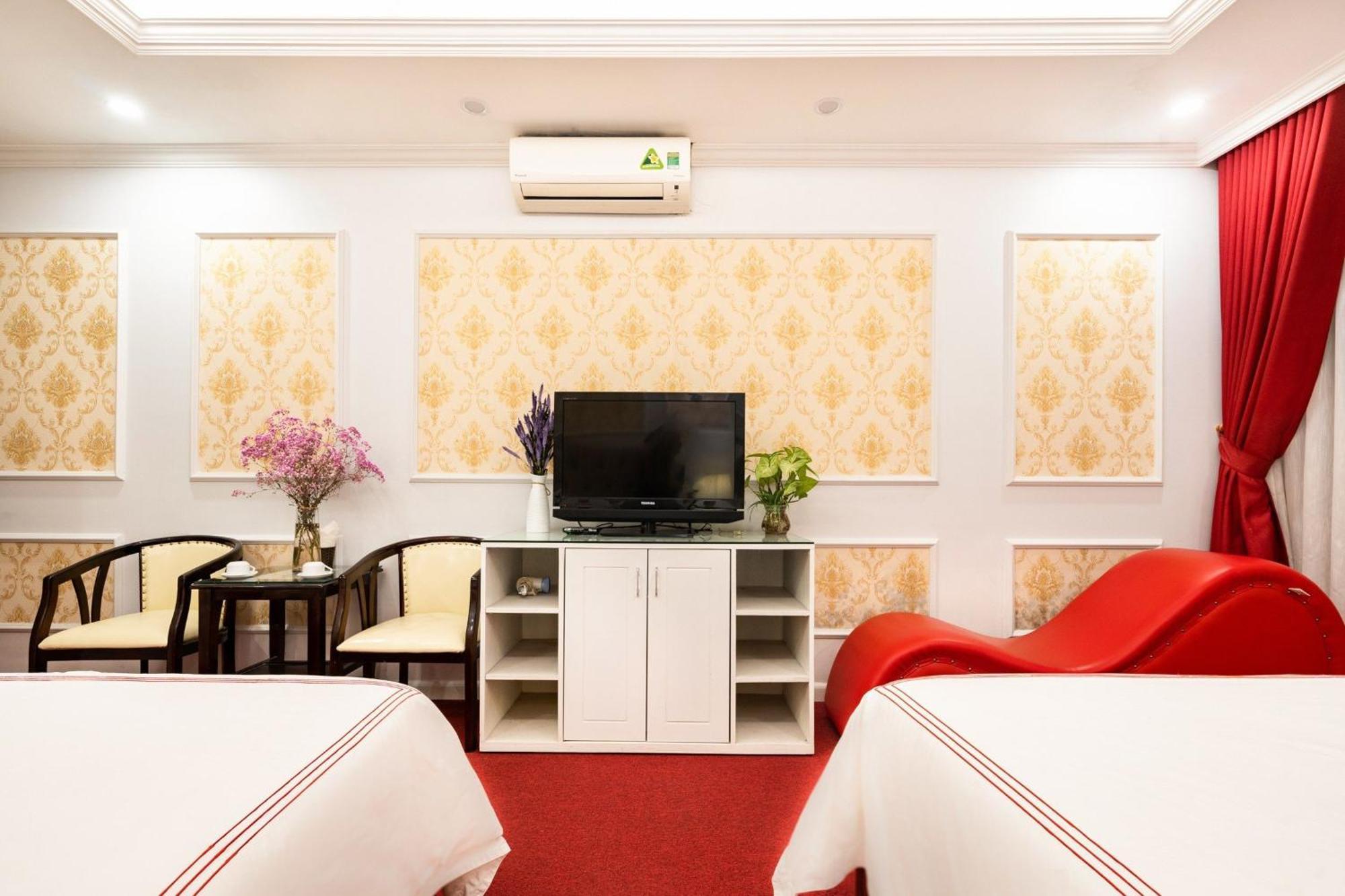 Kieu Anh Hotel - 81 Trung Kinh - By Bay Luxury ハノイ市 エクステリア 写真
