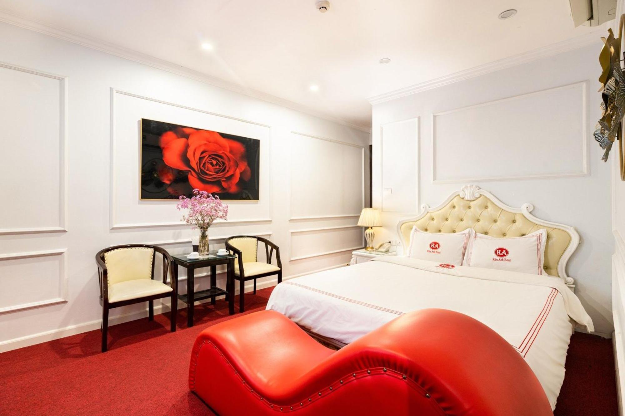 Kieu Anh Hotel - 81 Trung Kinh - By Bay Luxury ハノイ市 エクステリア 写真