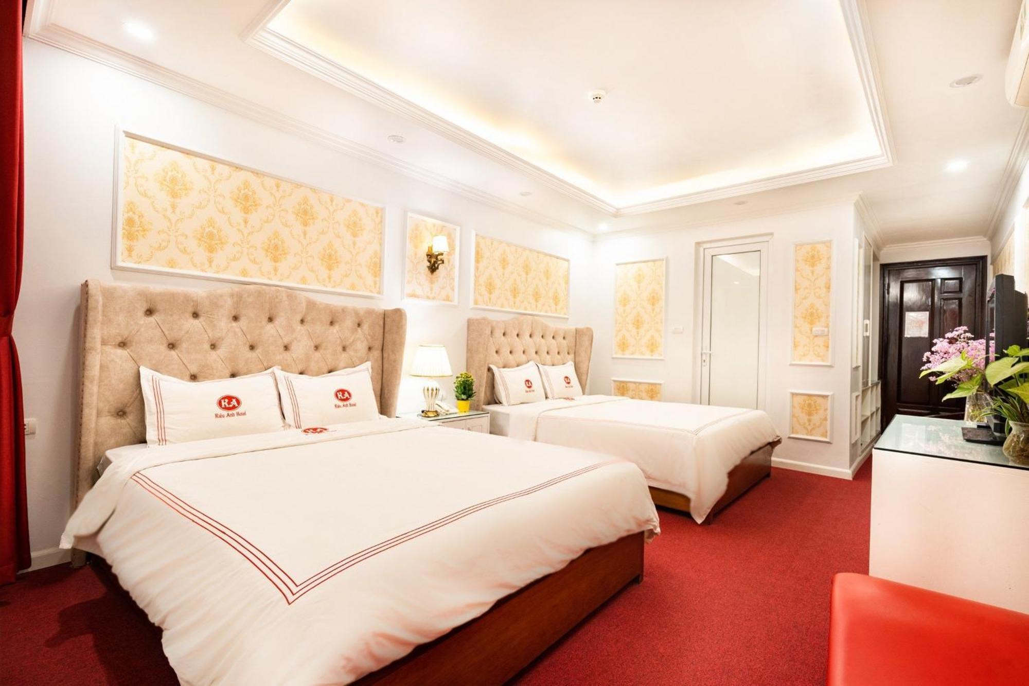 Kieu Anh Hotel - 81 Trung Kinh - By Bay Luxury ハノイ市 エクステリア 写真