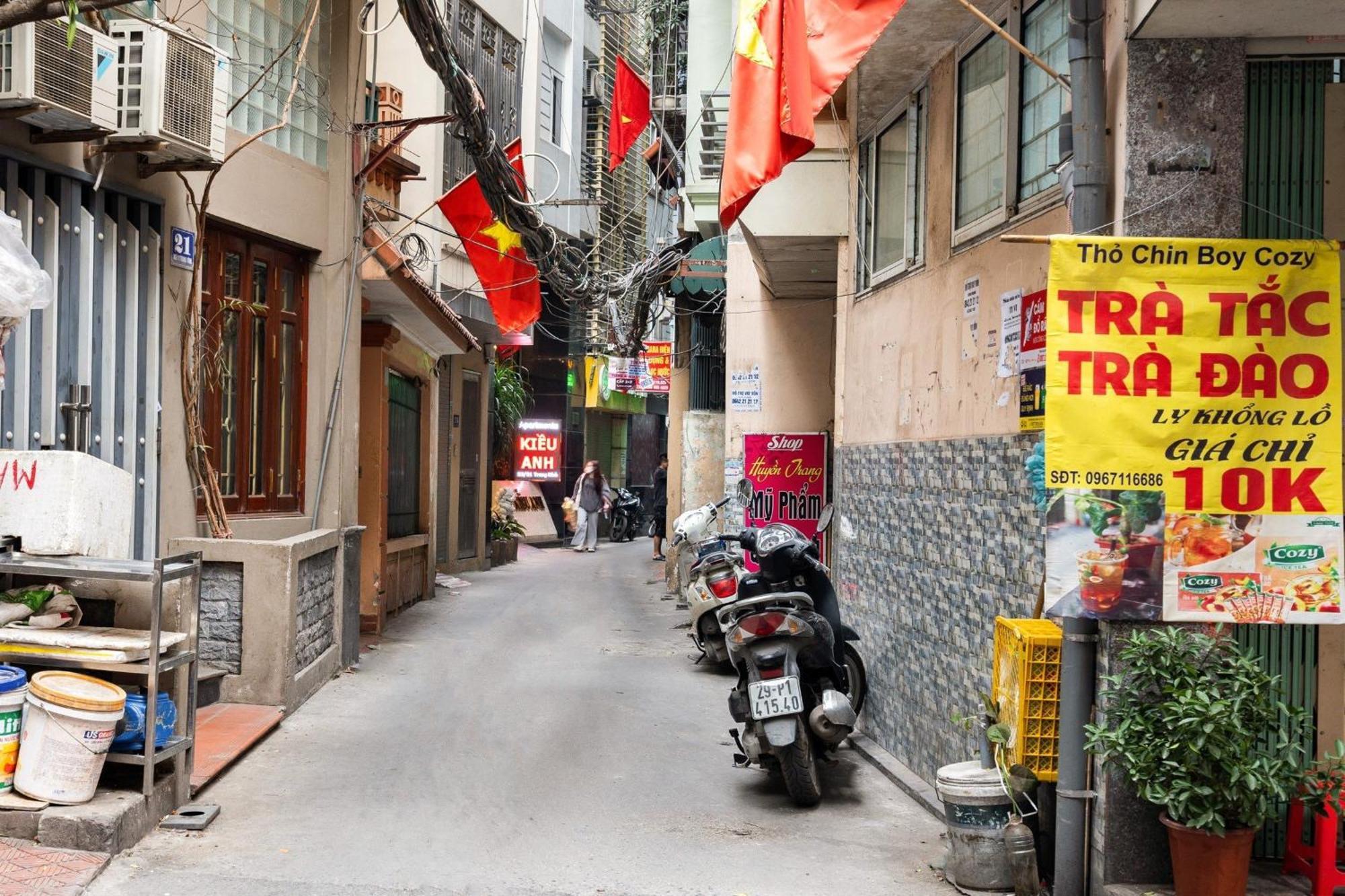 Kieu Anh Hotel - 81 Trung Kinh - By Bay Luxury ハノイ市 エクステリア 写真