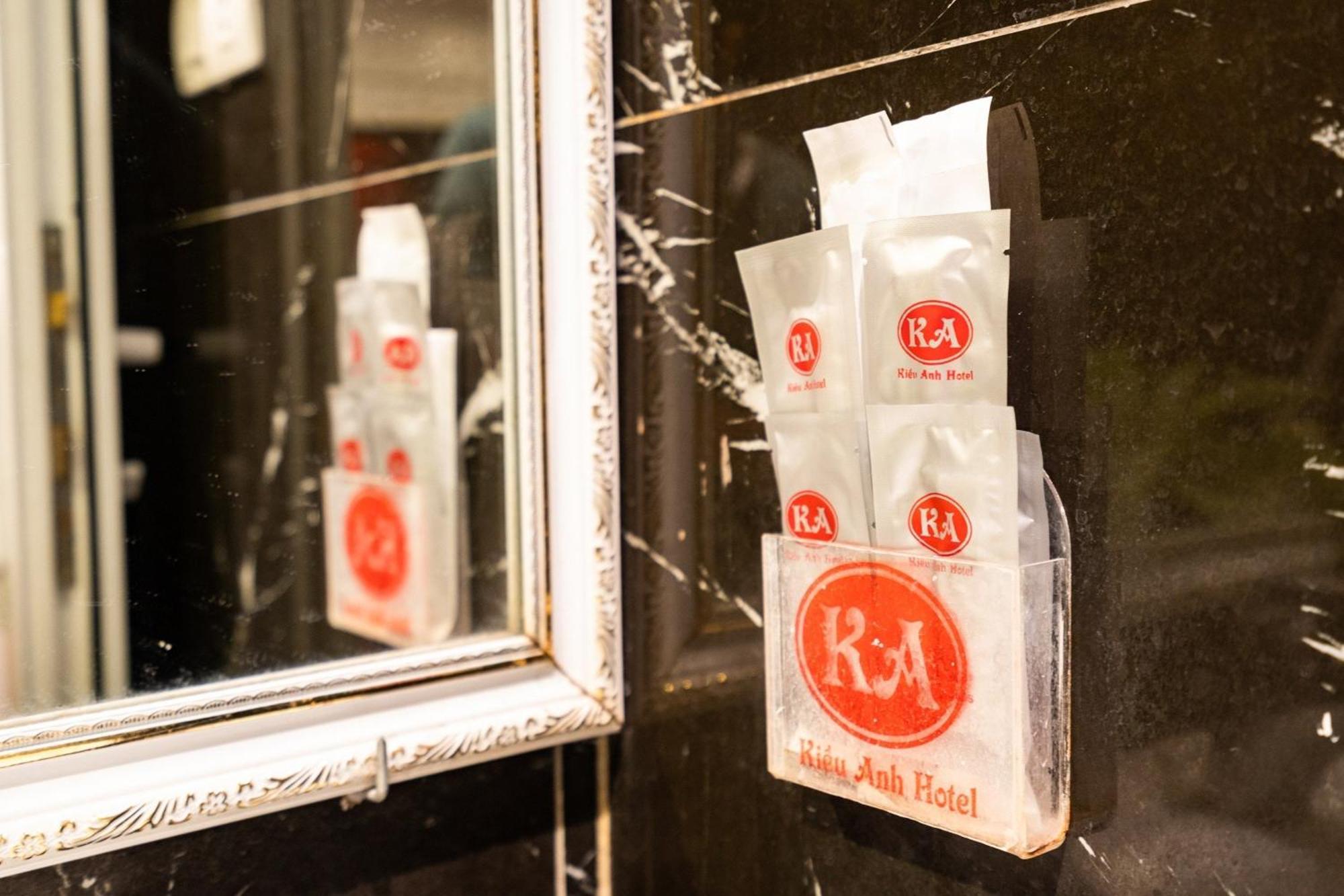 Kieu Anh Hotel - 81 Trung Kinh - By Bay Luxury ハノイ市 エクステリア 写真