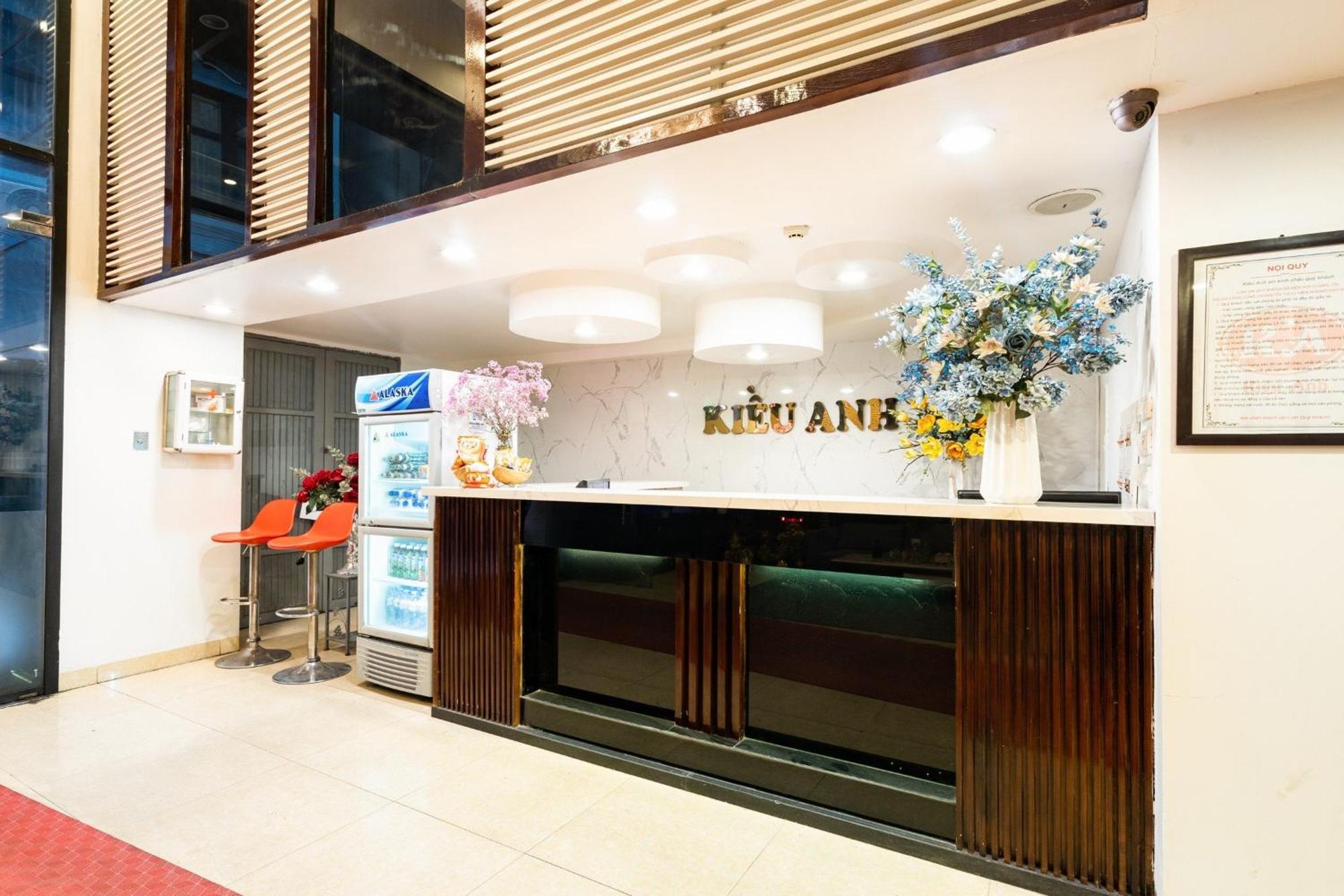 Kieu Anh Hotel - 81 Trung Kinh - By Bay Luxury ハノイ市 エクステリア 写真