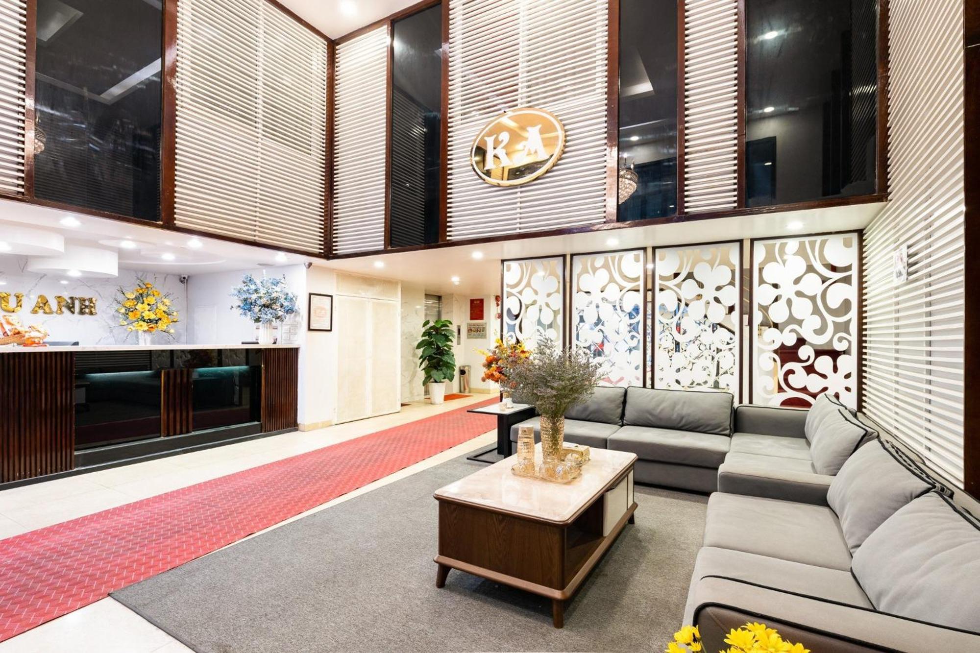 Kieu Anh Hotel - 81 Trung Kinh - By Bay Luxury ハノイ市 エクステリア 写真
