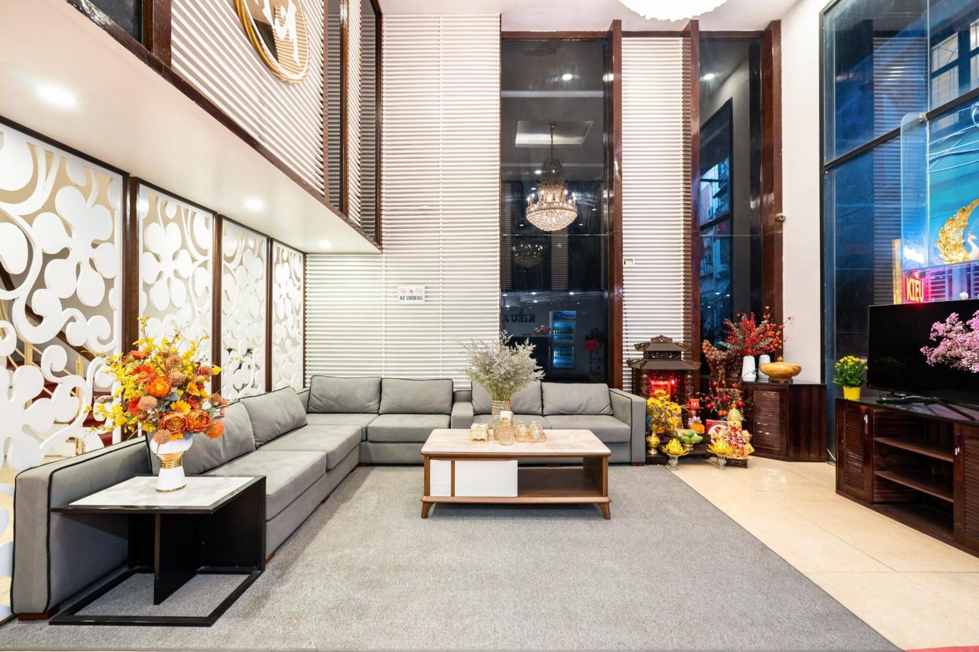Kieu Anh Hotel - 81 Trung Kinh - By Bay Luxury ハノイ市 エクステリア 写真